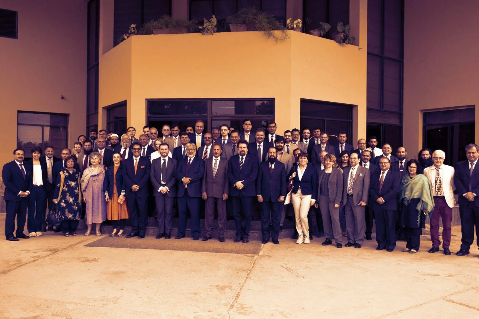 Italian delegates at HEC Italy-Pakistan Higher Education Collaboration beneficial