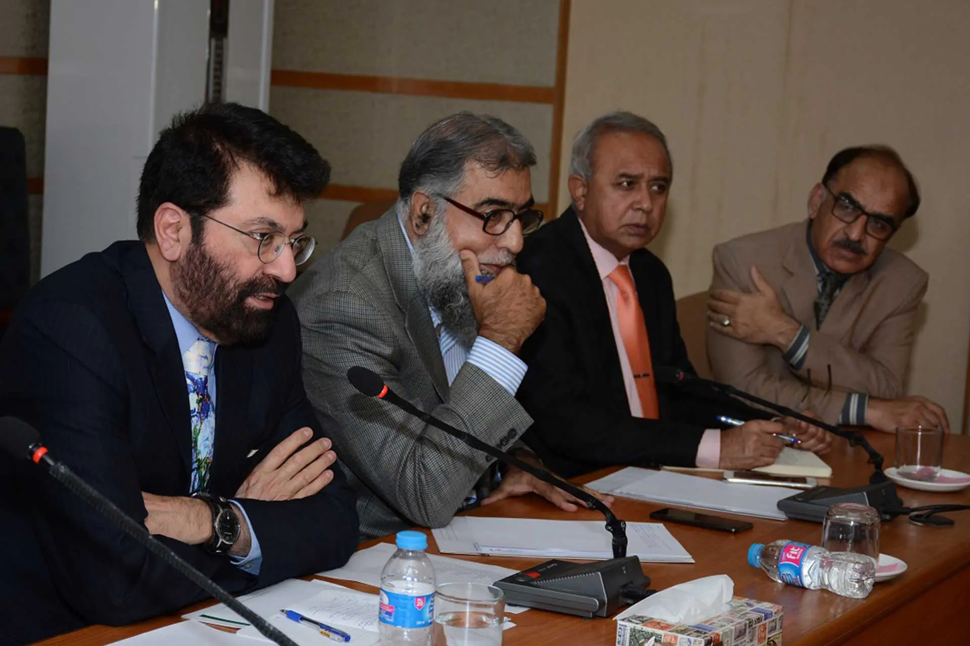 VCs committee condemns