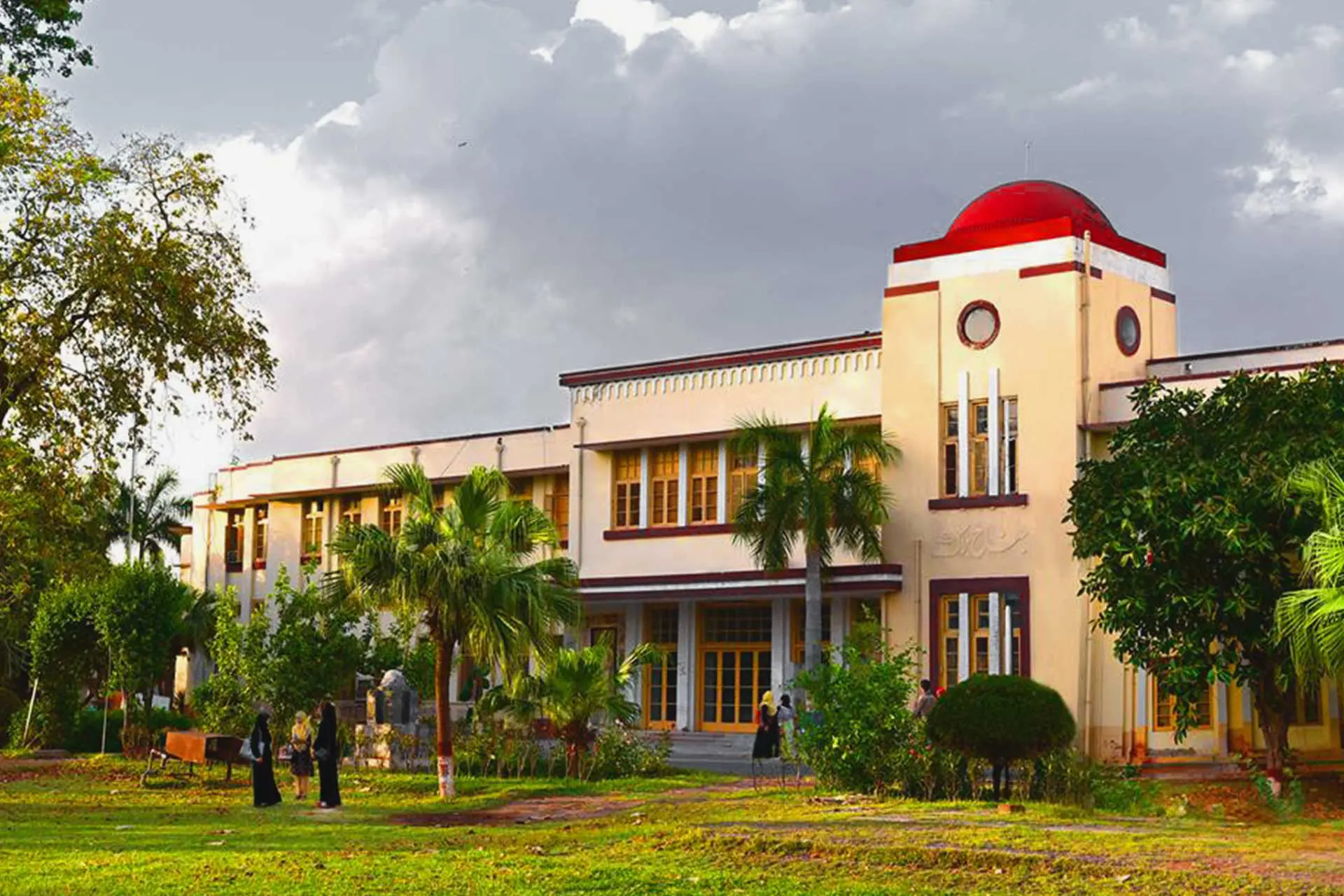 Sargodha University Seminar