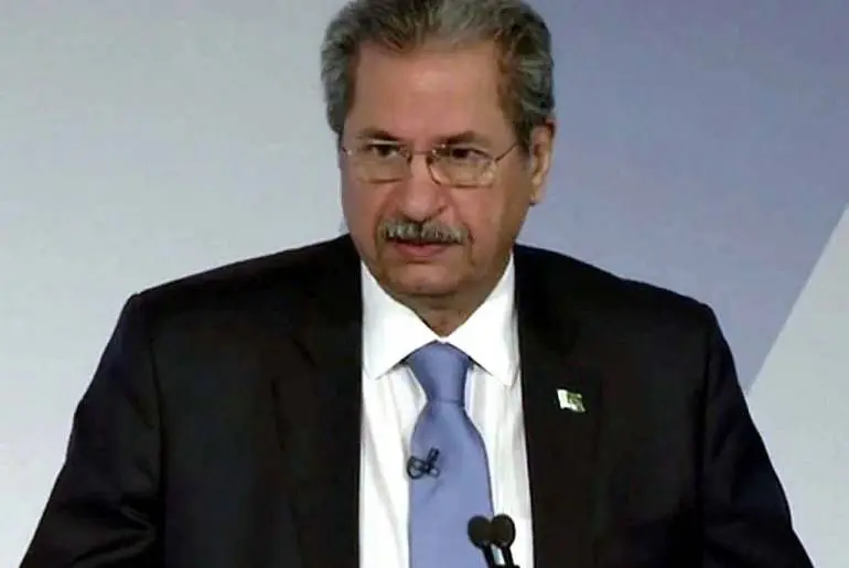 Varied Curricula Hampering National Unity: Shafqat