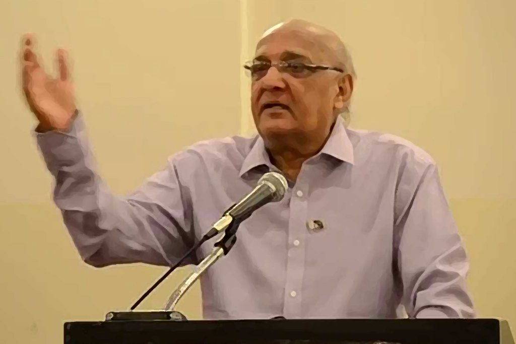 PU Honors Poet Amjad Islam Amjad
