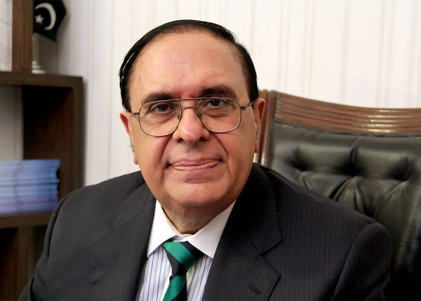 Award for Dr Atta Ur Rehman