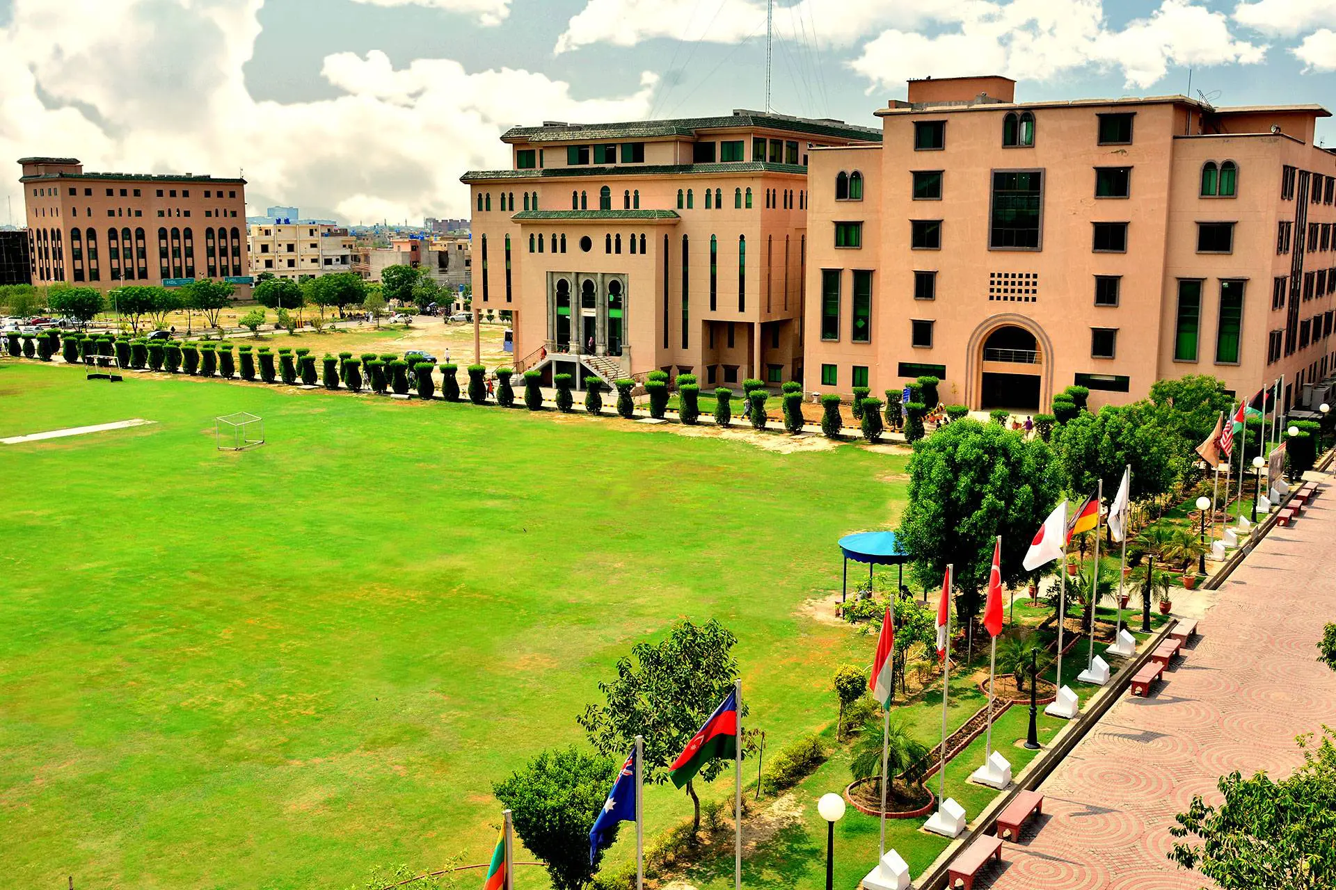 UMT SBE: A Leading Business School In Asia 2020