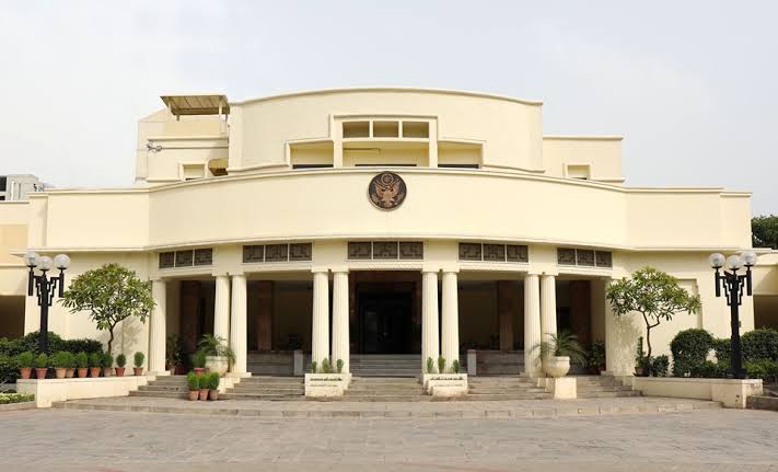 100 Students Graduate From US Consulate's English Access Program ...