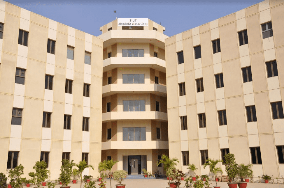A major breakthrough in surgical sciences after acquisition of two robotic surgical units at SIUT