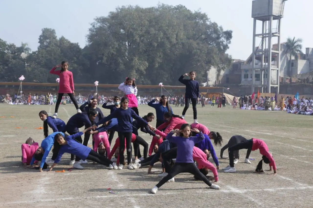 Queen Mary College organizes sports day