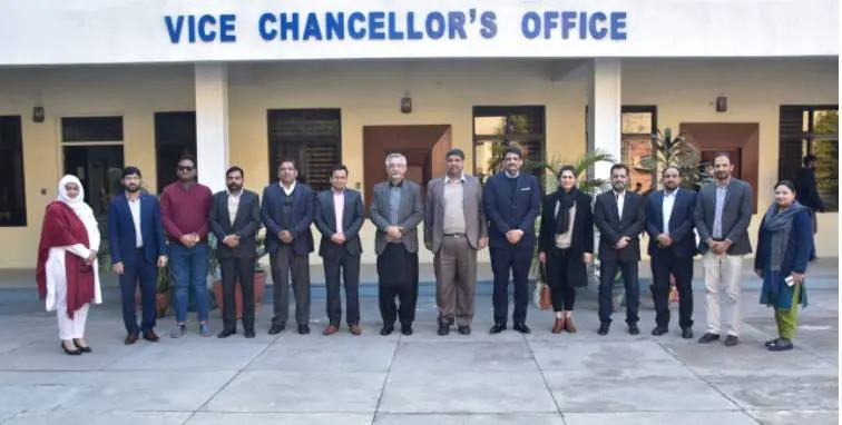 UET VC facilitates newly elected TSA office bearers