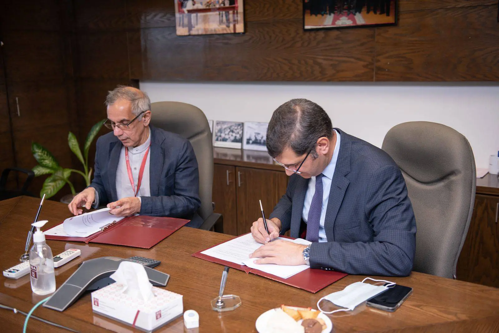 Systems Limited and IBA Karachi sign an MoU for collaborative technical advancement