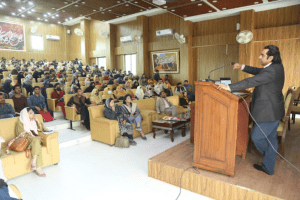 Family and peer groups are key in controlling youth radicalization: UO study reveals