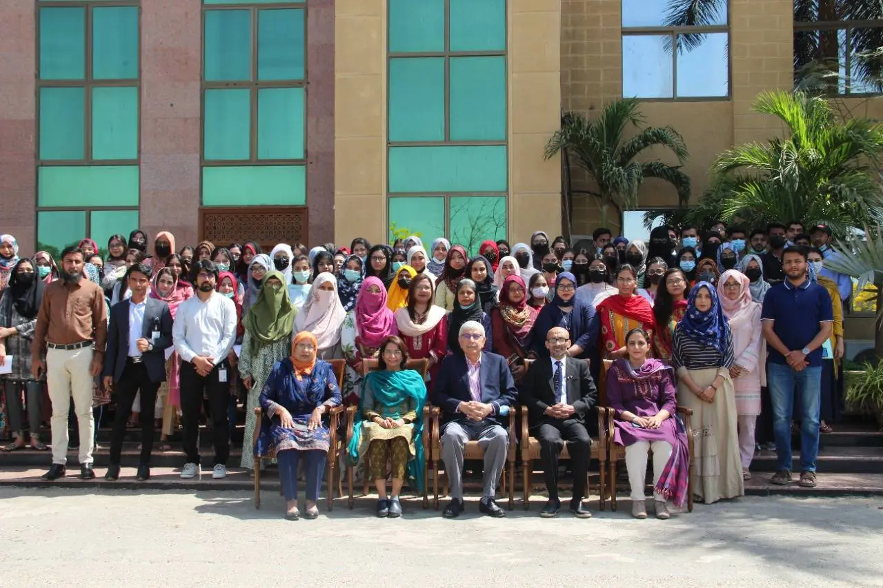 Pakistan needs good pharmacists, youngsters should come forward