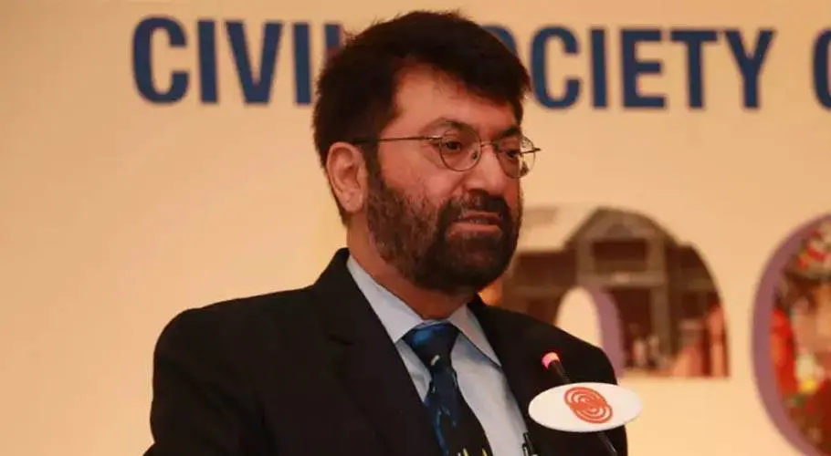 HEC Chairman visits Karachi University