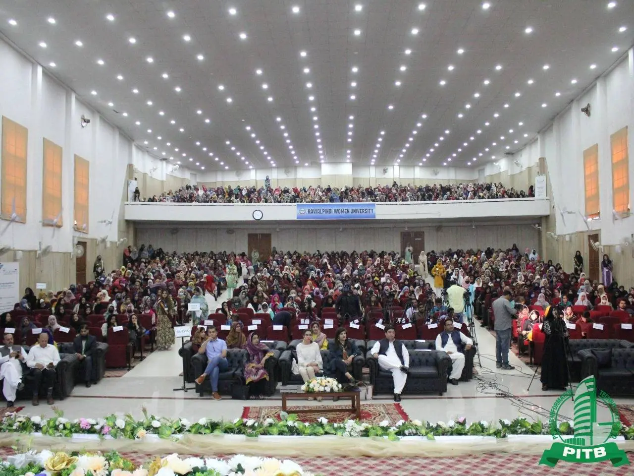 RWU Taleem Aur Hunar Sath Sath