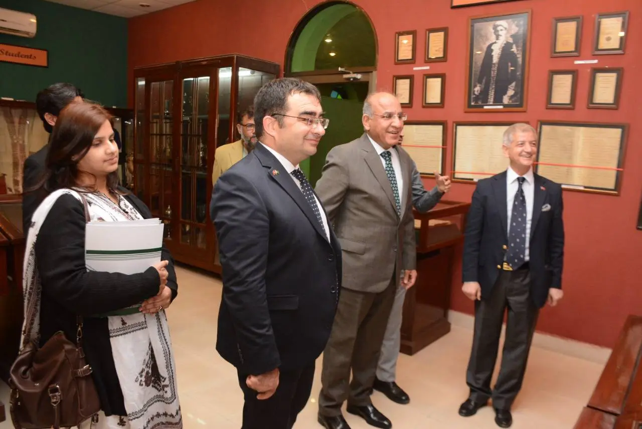 Turkish Consul General at SMIU