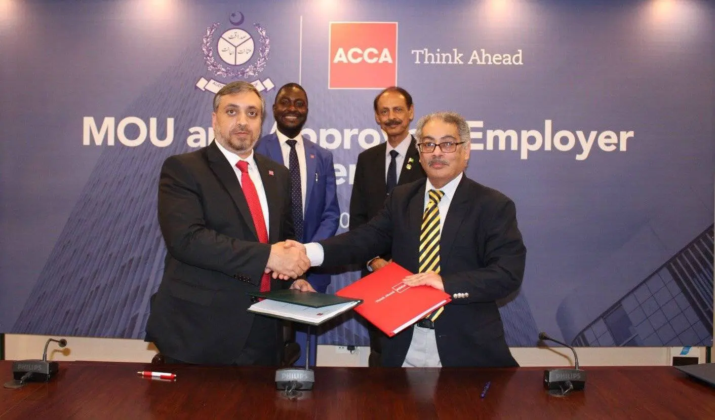 ACCA and AGP sign MoU