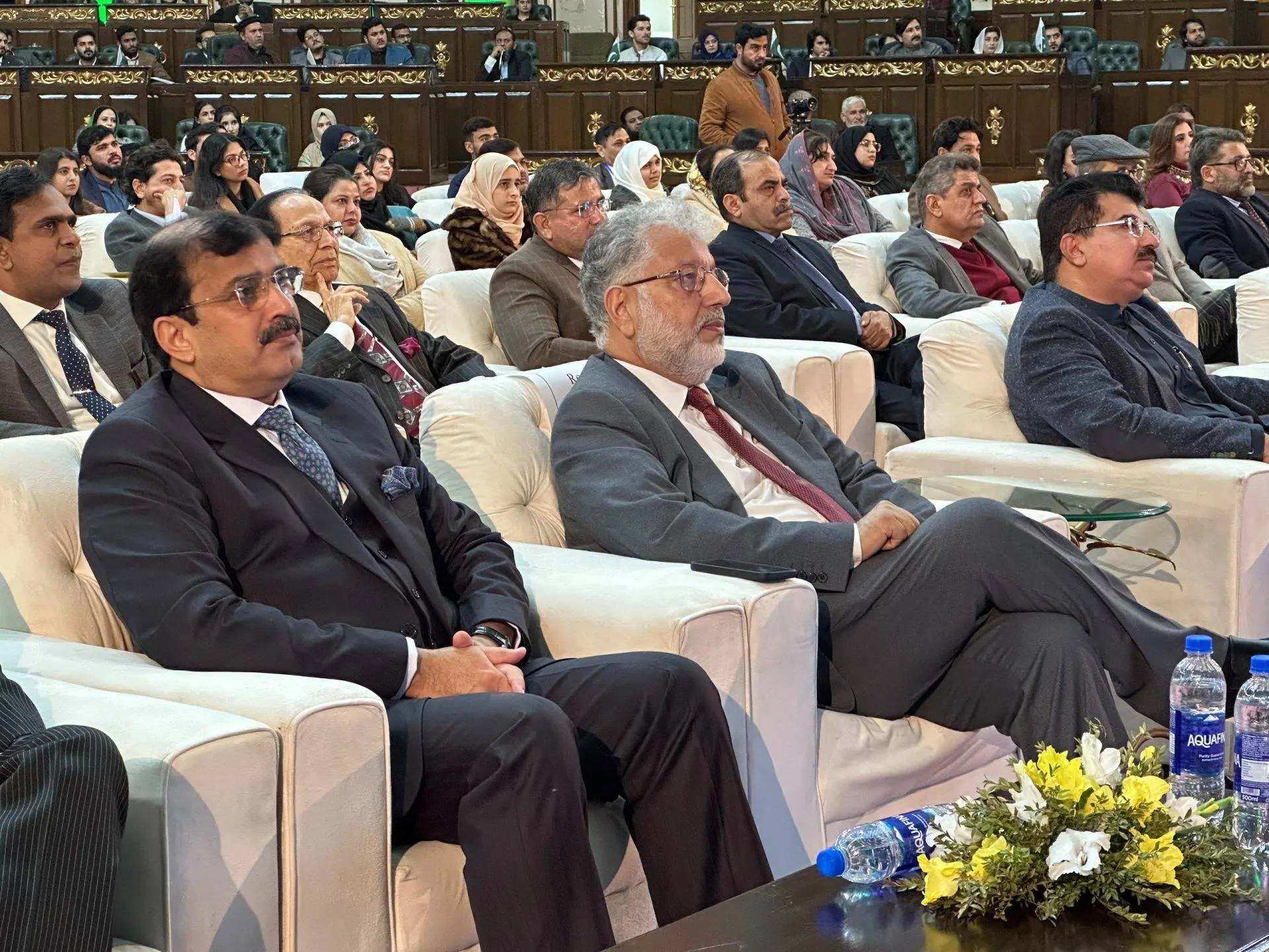 HEC Gathers Young Minds