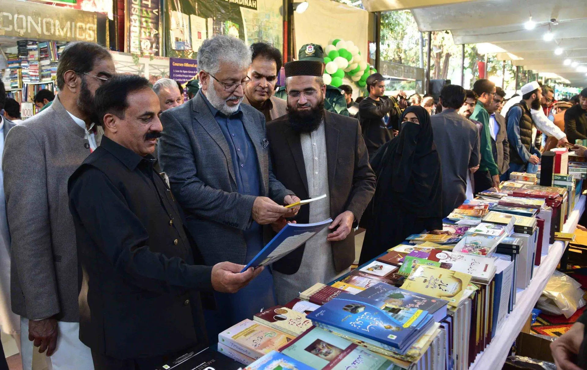 HEC Chairman Endorses Book Fair Revival at PU