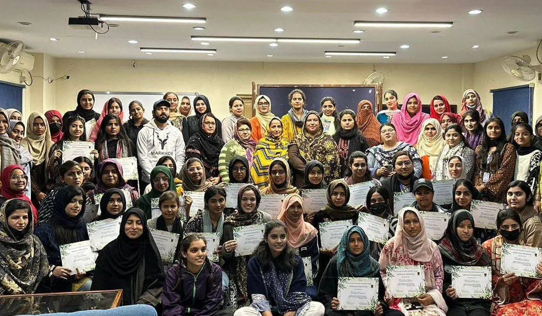 LCWU Seminar Explores Herbal Therapy