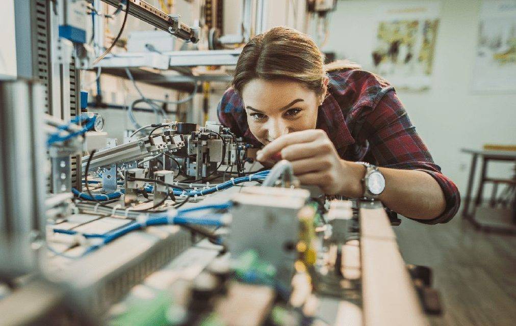 Exploring the benefits of studying Electrical Engineering