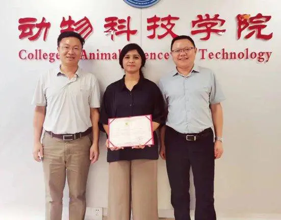 IUB Student Wins Best Research Paper Award at SICAU Forum