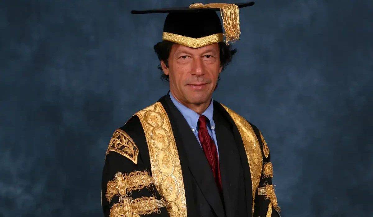 Imran Khan to Run for Oxford Chancellor