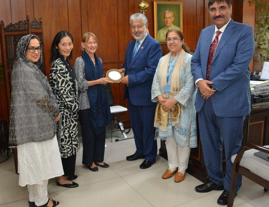 UNHCR Delegation Calls on Chairman HEC