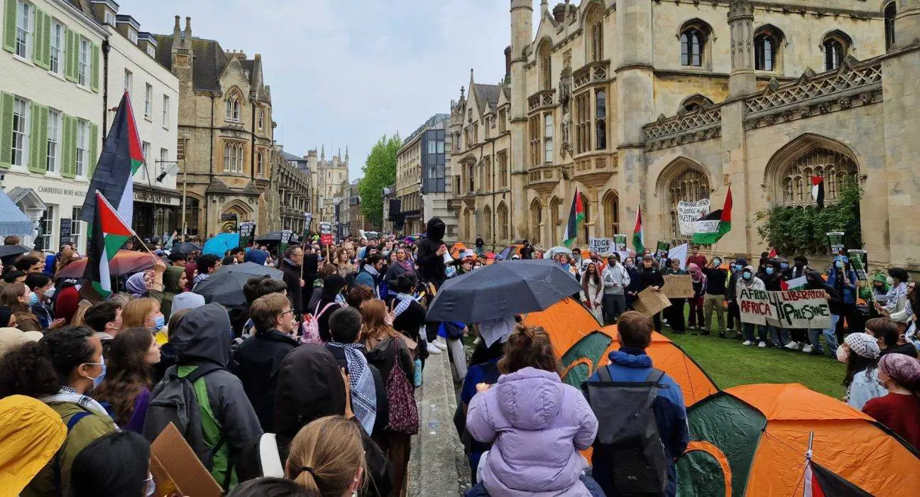 Cambridge to Consider Cutting Ties with Arms Companies