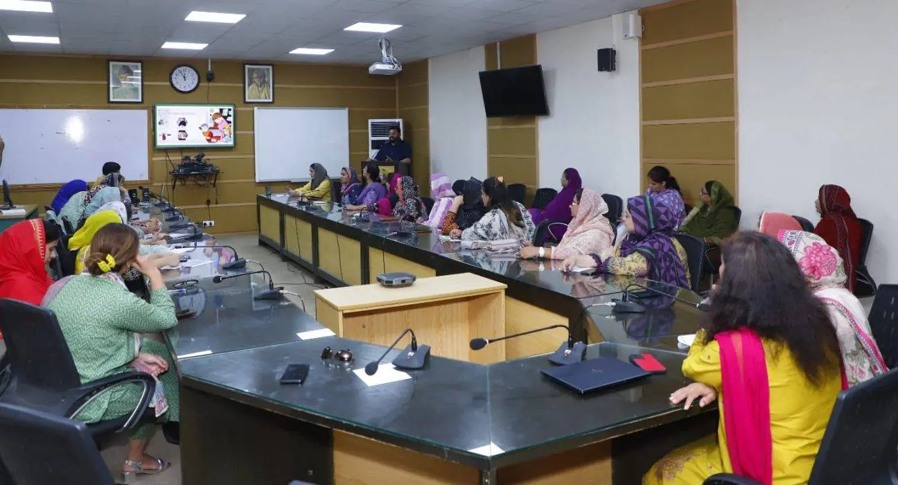 GCWUF Hosts Workshop on Innovative Teaching Strategies