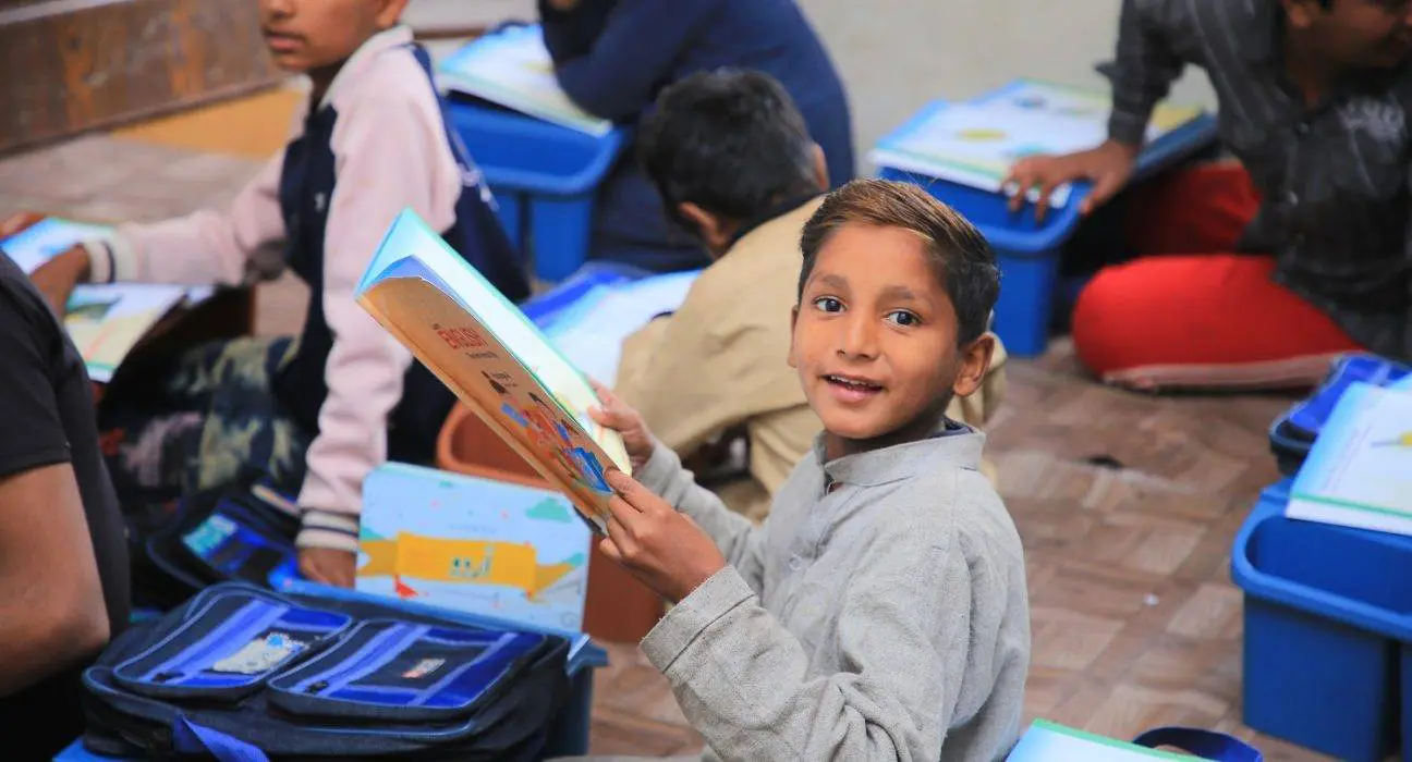 Human Appeal Brings Light to Lahore