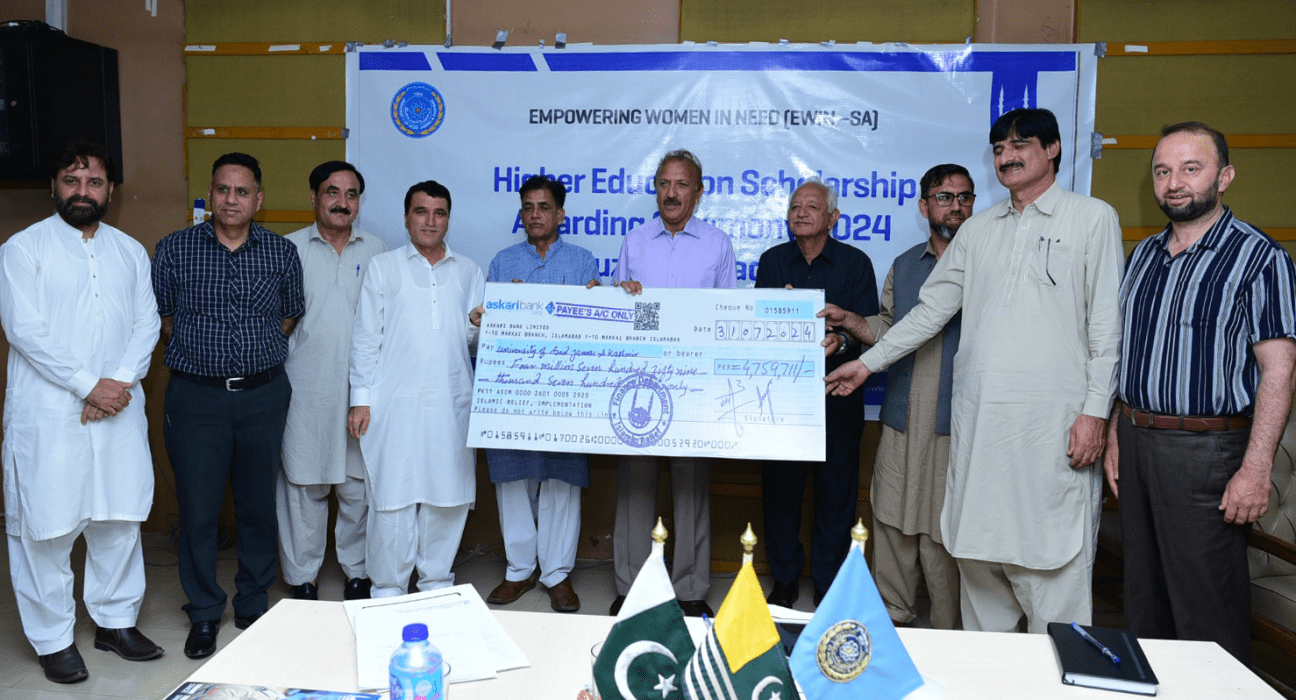 Islamic Relief Pakistan Awards Scholarships to UAJK Students