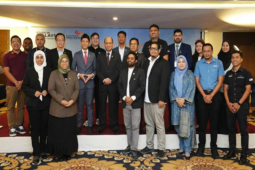 High Commissioner Inaugurates Study in Malaysia Education Fair