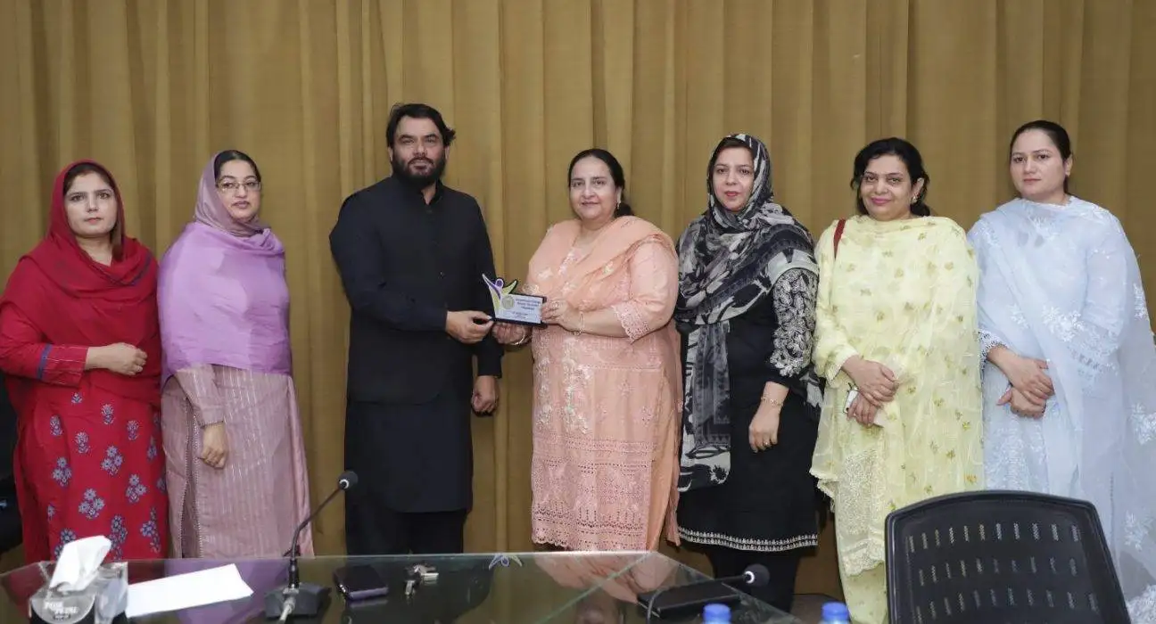 GCWUF Hosts Seminar on Religious Diversity