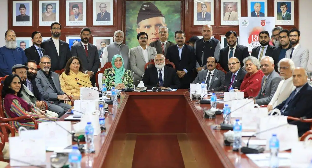 QAU Roundtable Explores Character Mastery