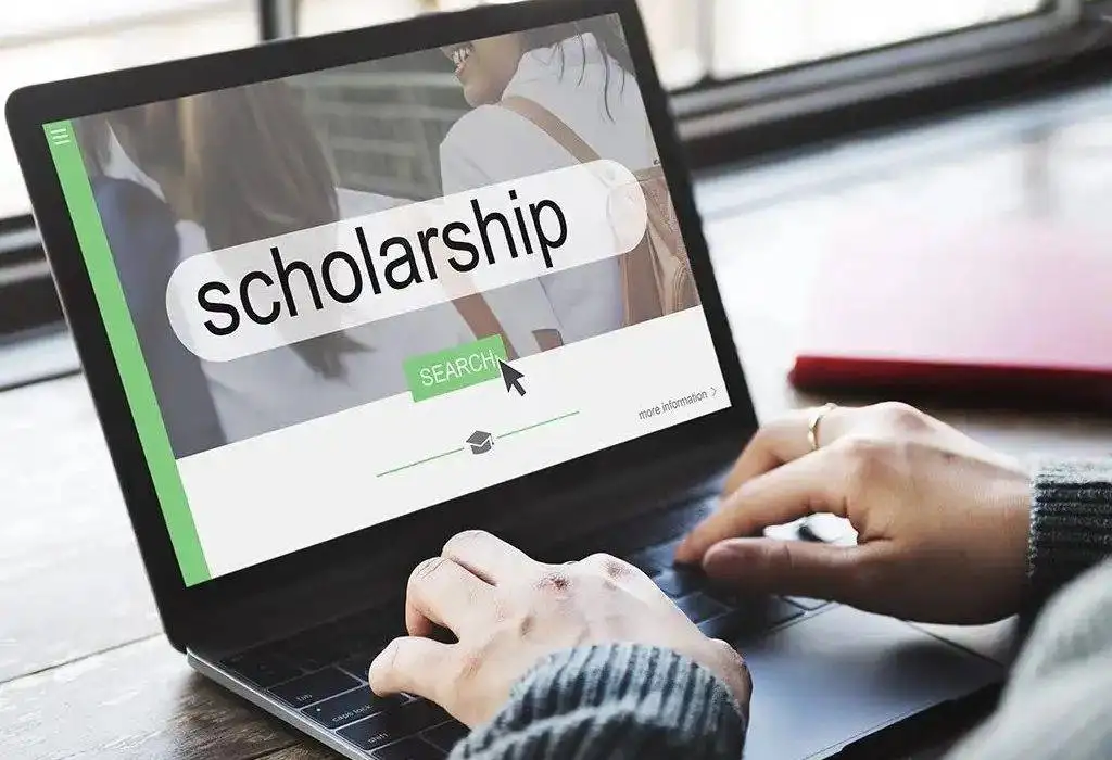Benefits of Applying for Multiple Scholarships