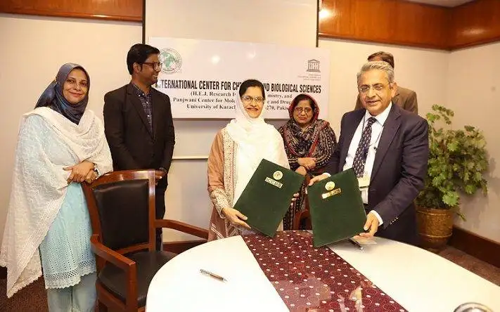 ICCBS at Karachi University Signs MoU with AKHMCF