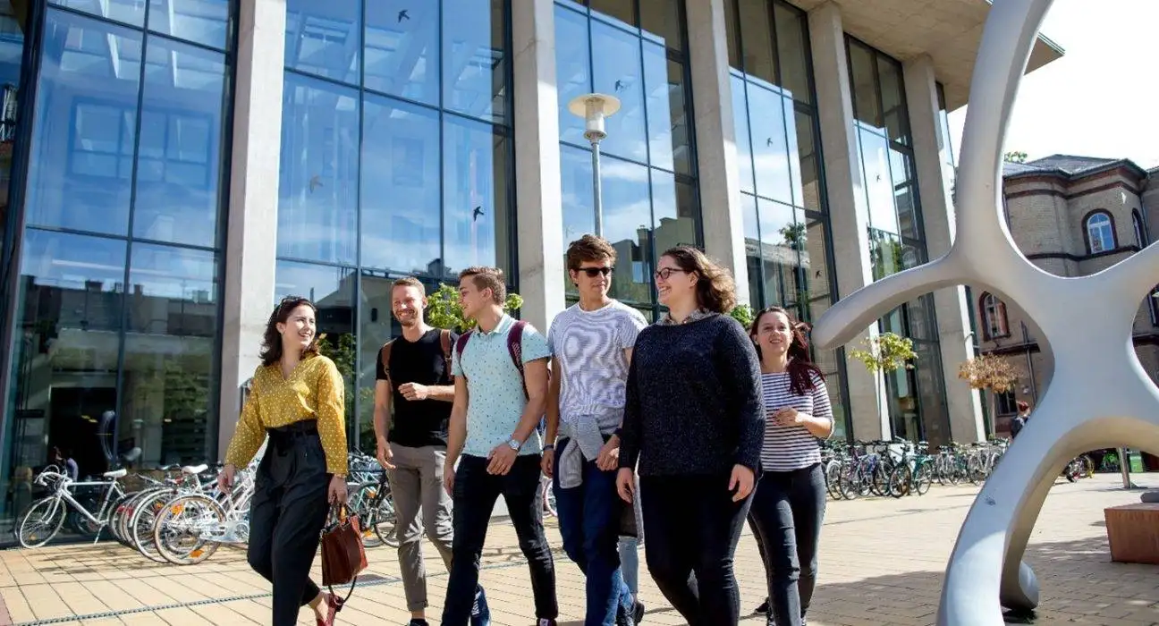 6 Best Scholarships for International Students In Hungary