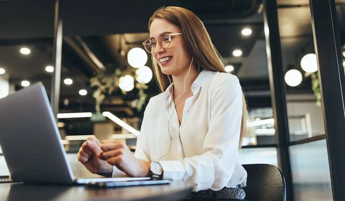 10 Highest Paying Careers Around the World