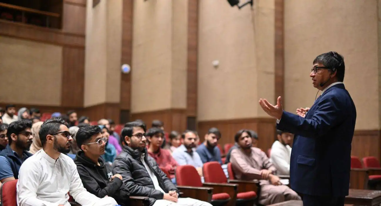 IBA Hosts Insightful Lectures on Islamic Finance