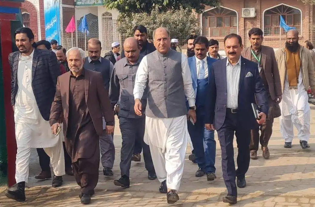 Punjab SED Announces Chromebooks