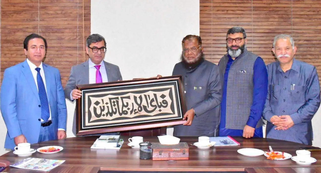 Federal Tax Ombudsman Visits GCUF