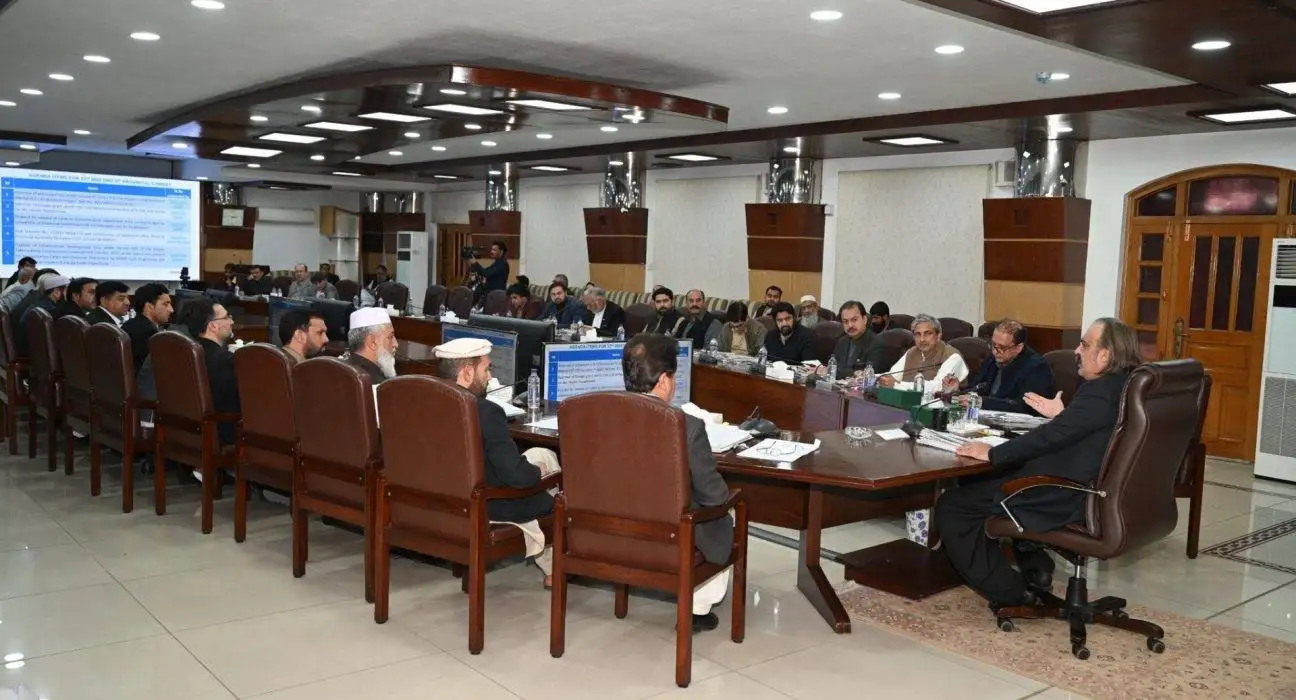 KP Chief Minister Unveils Free Laptop Scheme