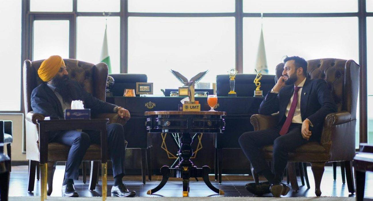 UMT to Launch Shri Guru Nanak Scholarships