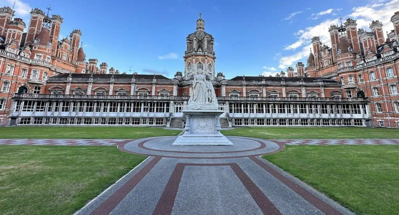 Royal Holloway Scholarships 2025