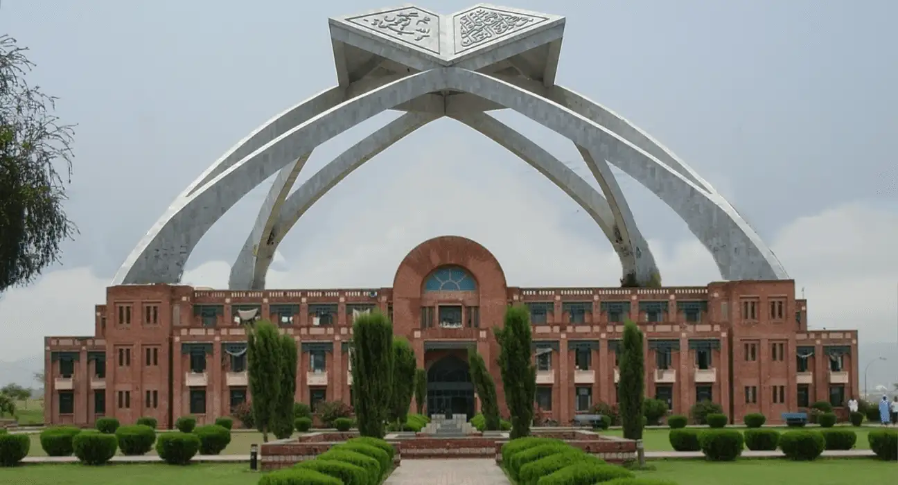 Three Federal Universities Struggle to Pay Salaries