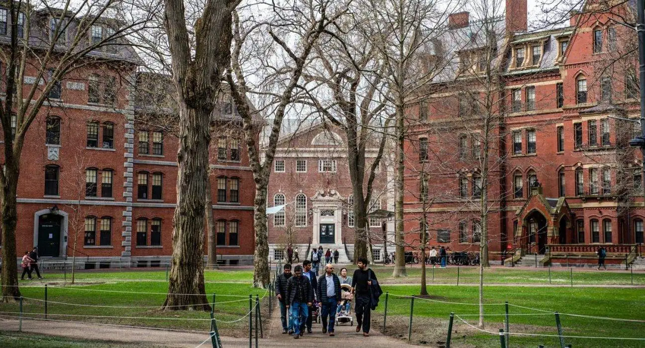 Harvard Risks Ban on International Admissions