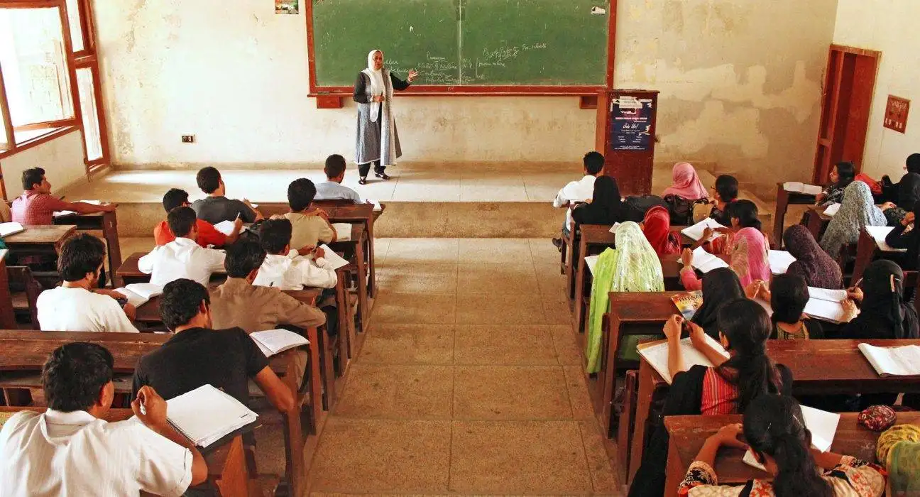 Punjab Lifts Teacher Transfer Ban