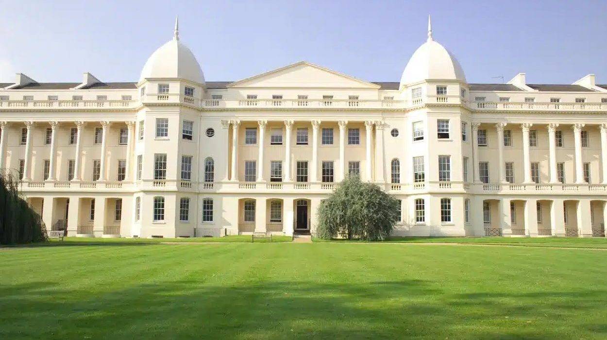 Best Business Schools in UK for International Students