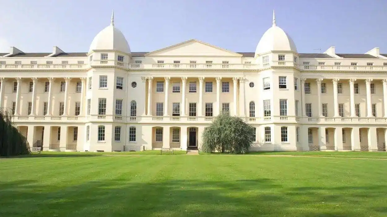 Best Business Schools in UK for International Students