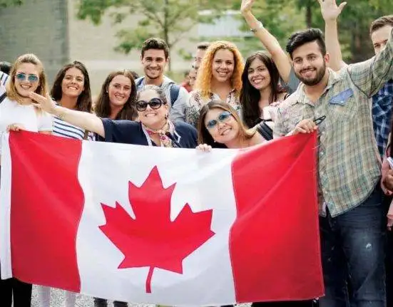 Why is Canada a Top Choice for Pakistani Students