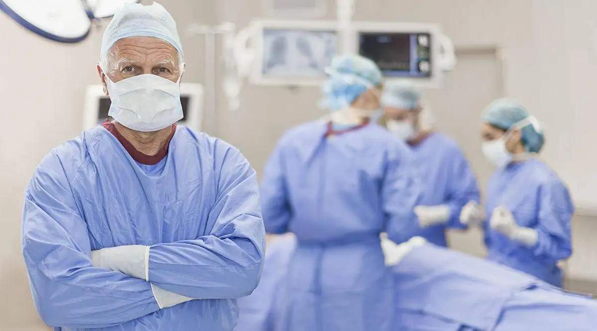 Punjab Rehires Retired Medics to Rescue Medical Colleges