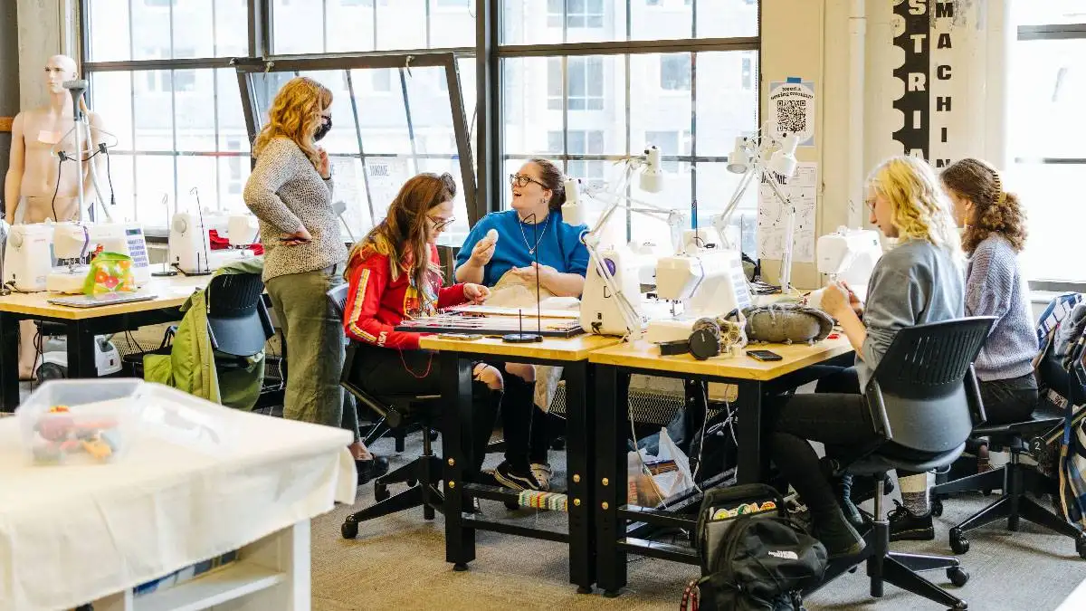 Best Fashion School Scholarships for International Students